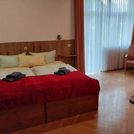 Landhotel Waldschloesschen Mit Gaststube Sohland an der Spree Exterior photo