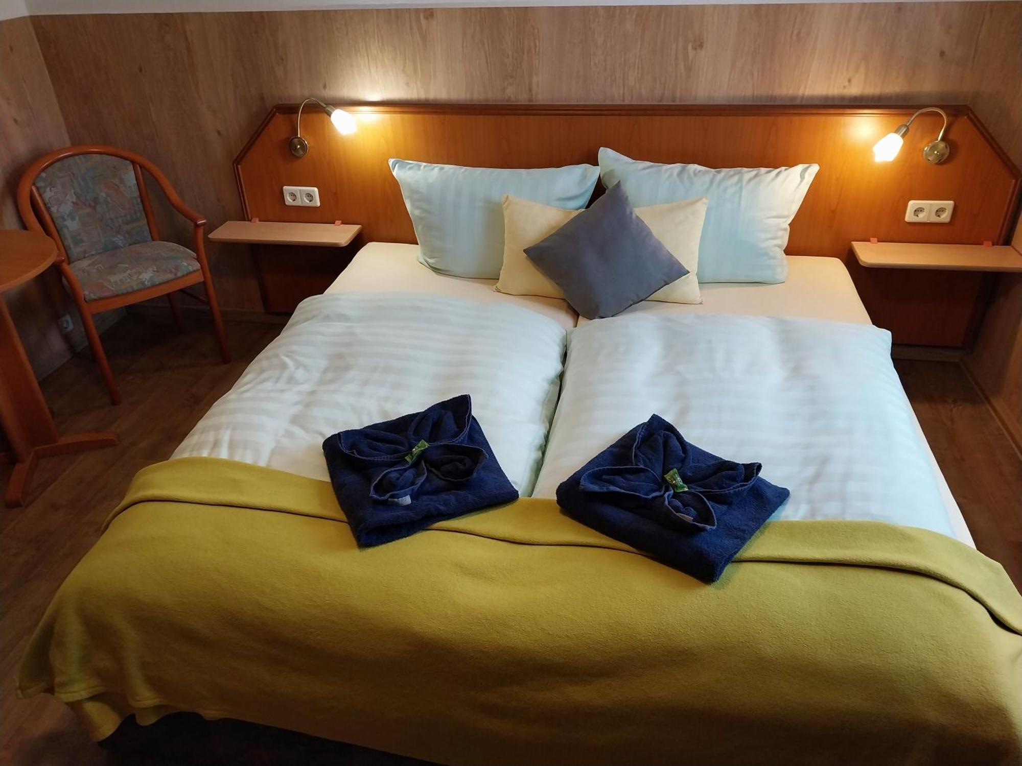Landhotel Waldschloesschen Mit Gaststube Sohland an der Spree Exterior photo
