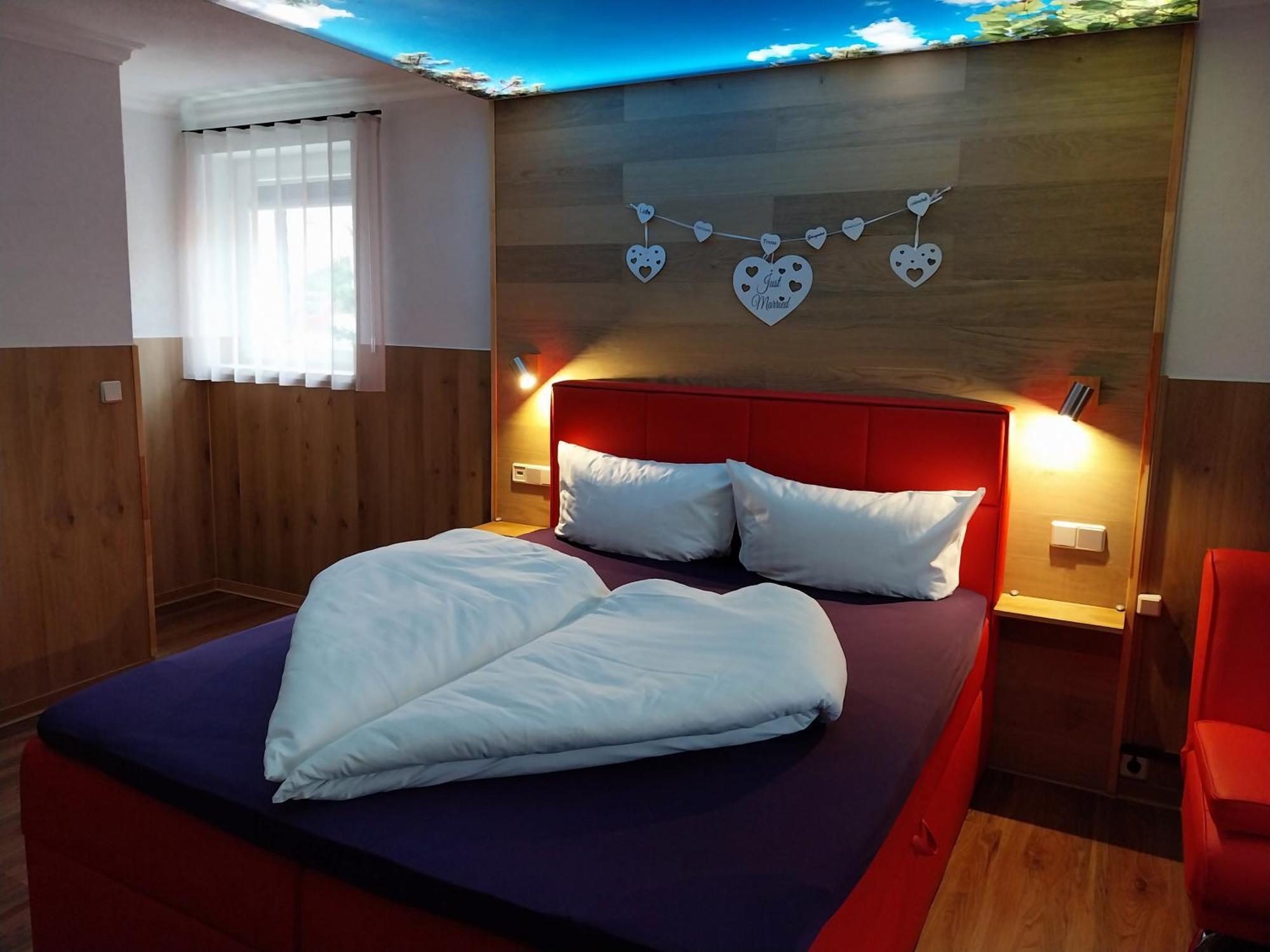 Landhotel Waldschloesschen Mit Gaststube Sohland an der Spree Exterior photo