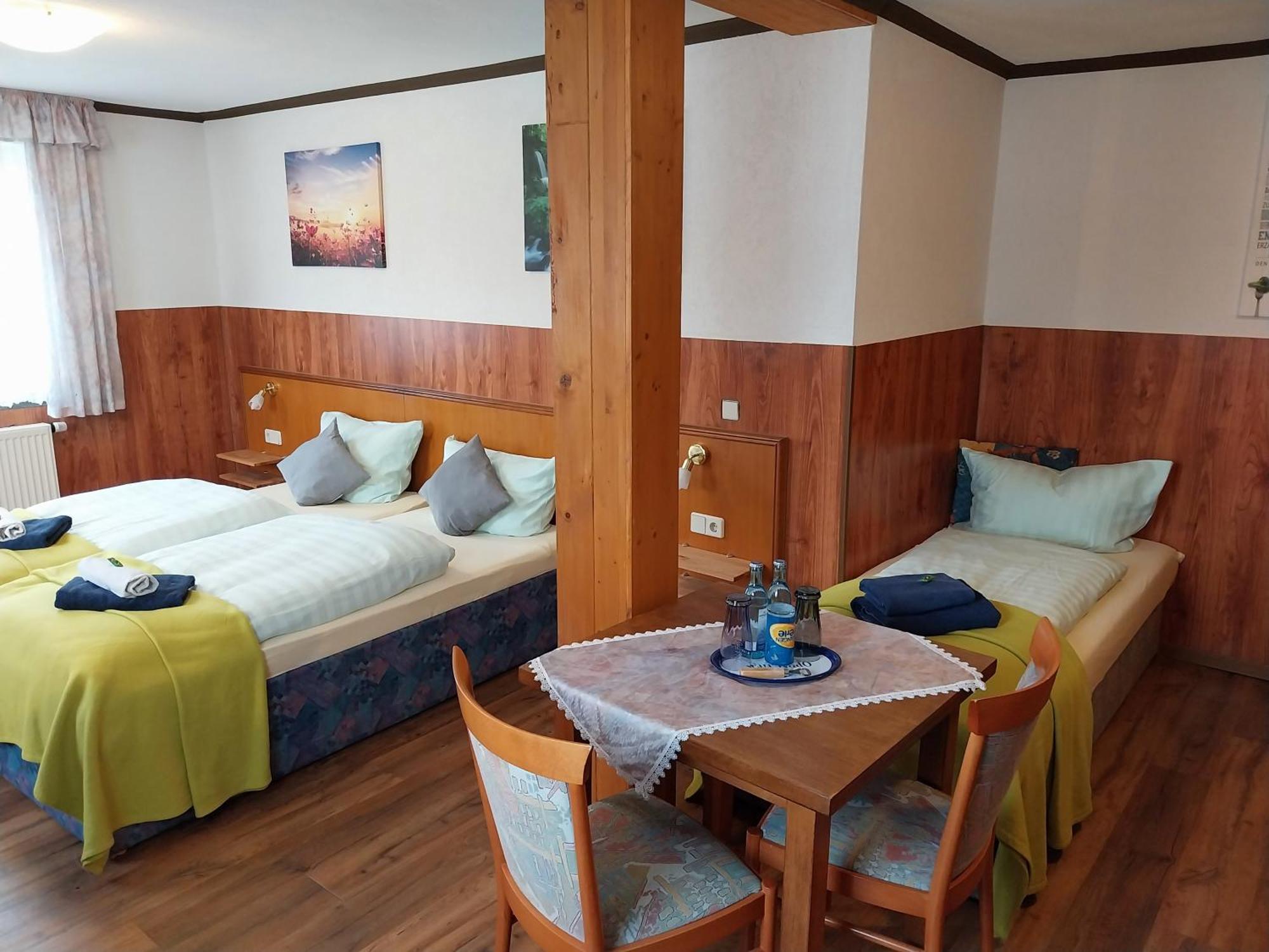 Landhotel Waldschloesschen Mit Gaststube Sohland an der Spree Exterior photo