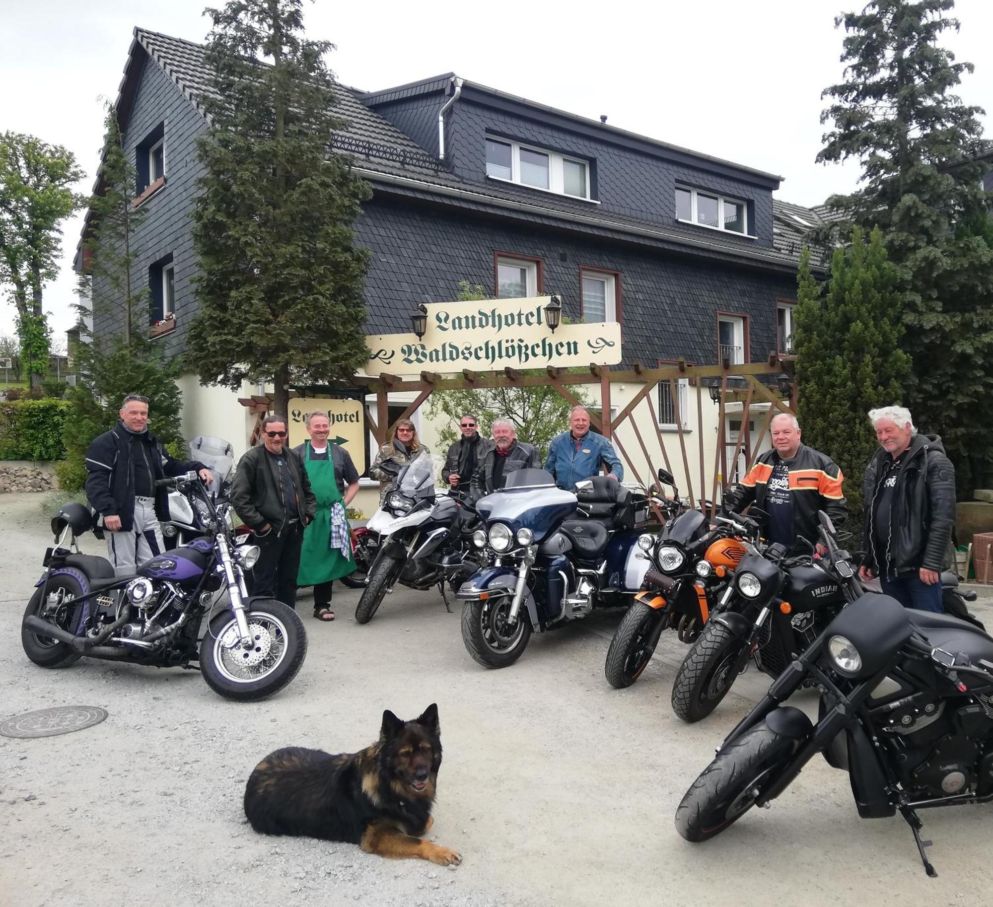 Landhotel Waldschloesschen Mit Gaststube Sohland an der Spree Exterior photo