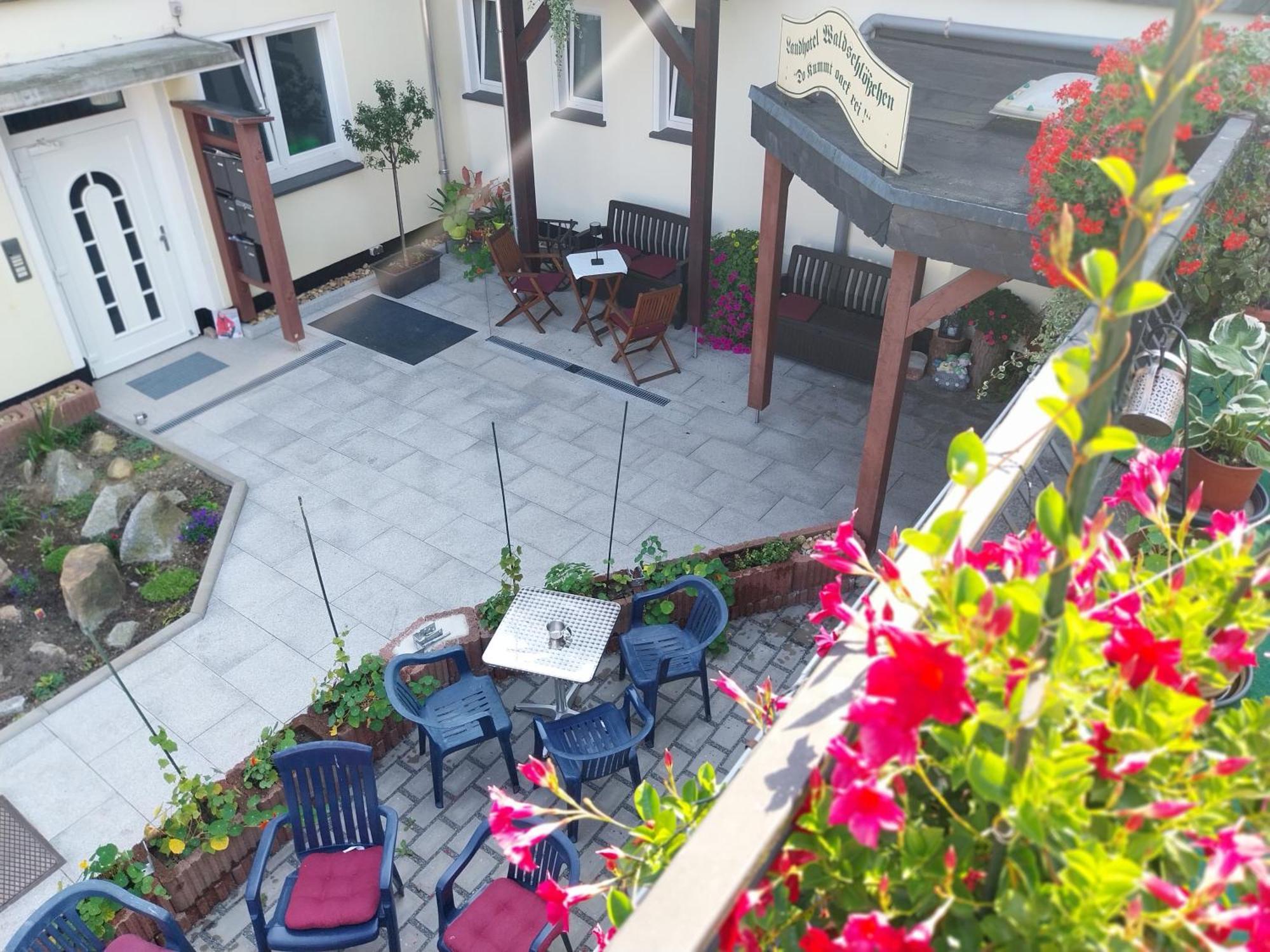 Landhotel Waldschloesschen Mit Gaststube Sohland an der Spree Exterior photo