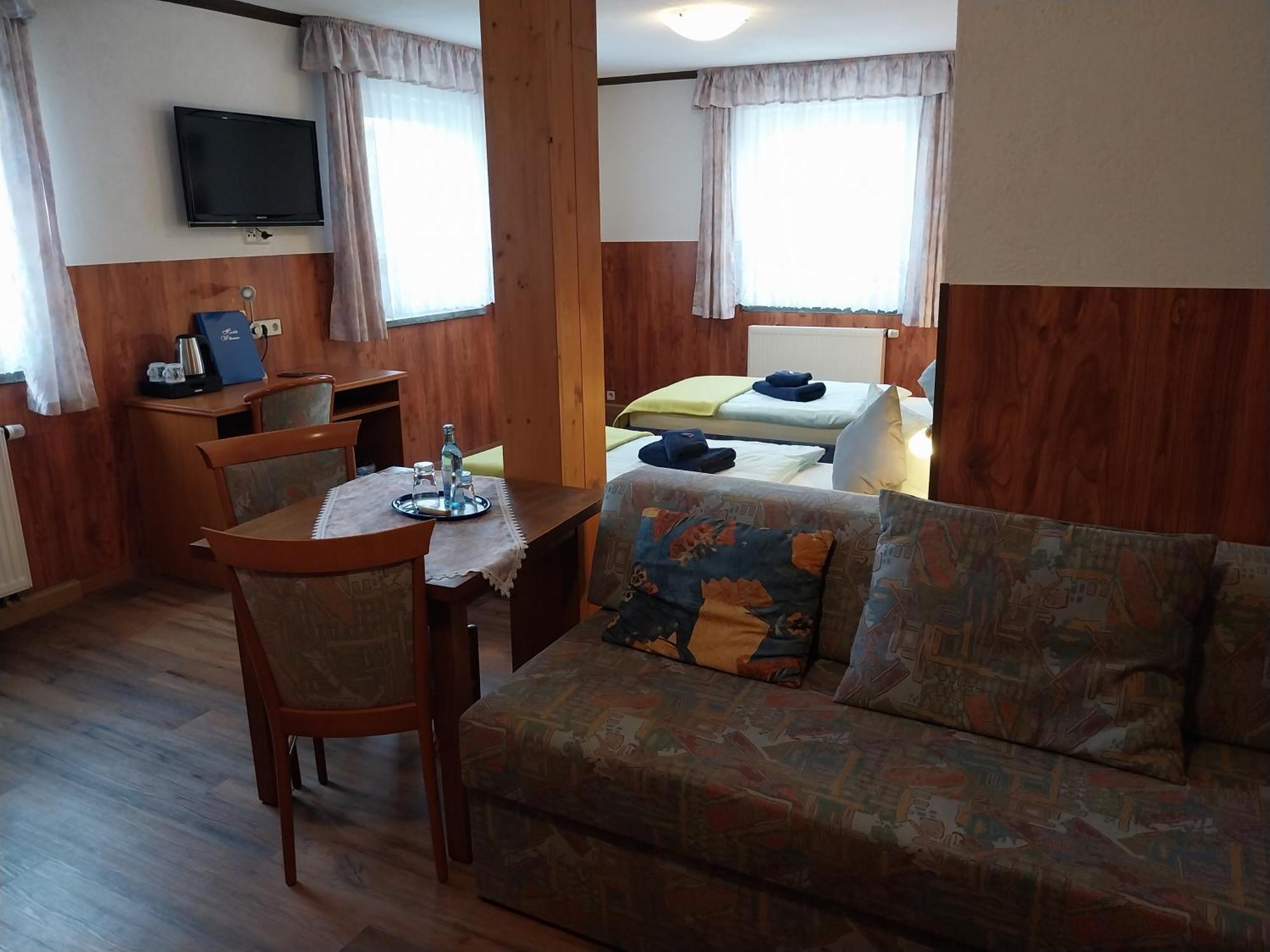Landhotel Waldschloesschen Mit Gaststube Sohland an der Spree Exterior photo