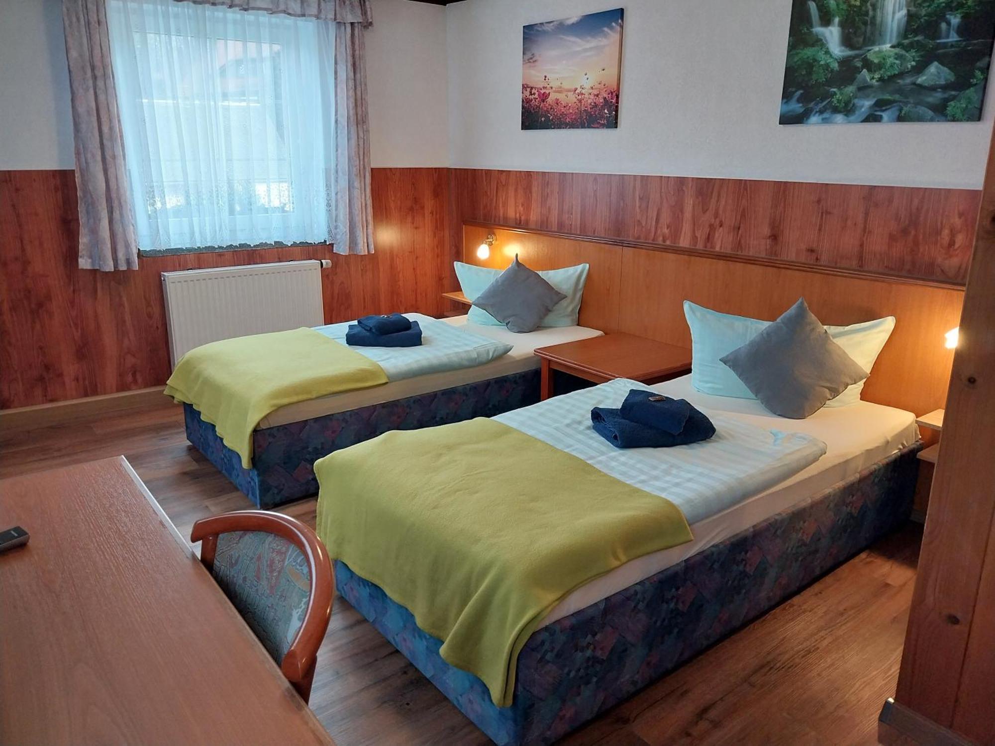 Landhotel Waldschloesschen Mit Gaststube Sohland an der Spree Exterior photo